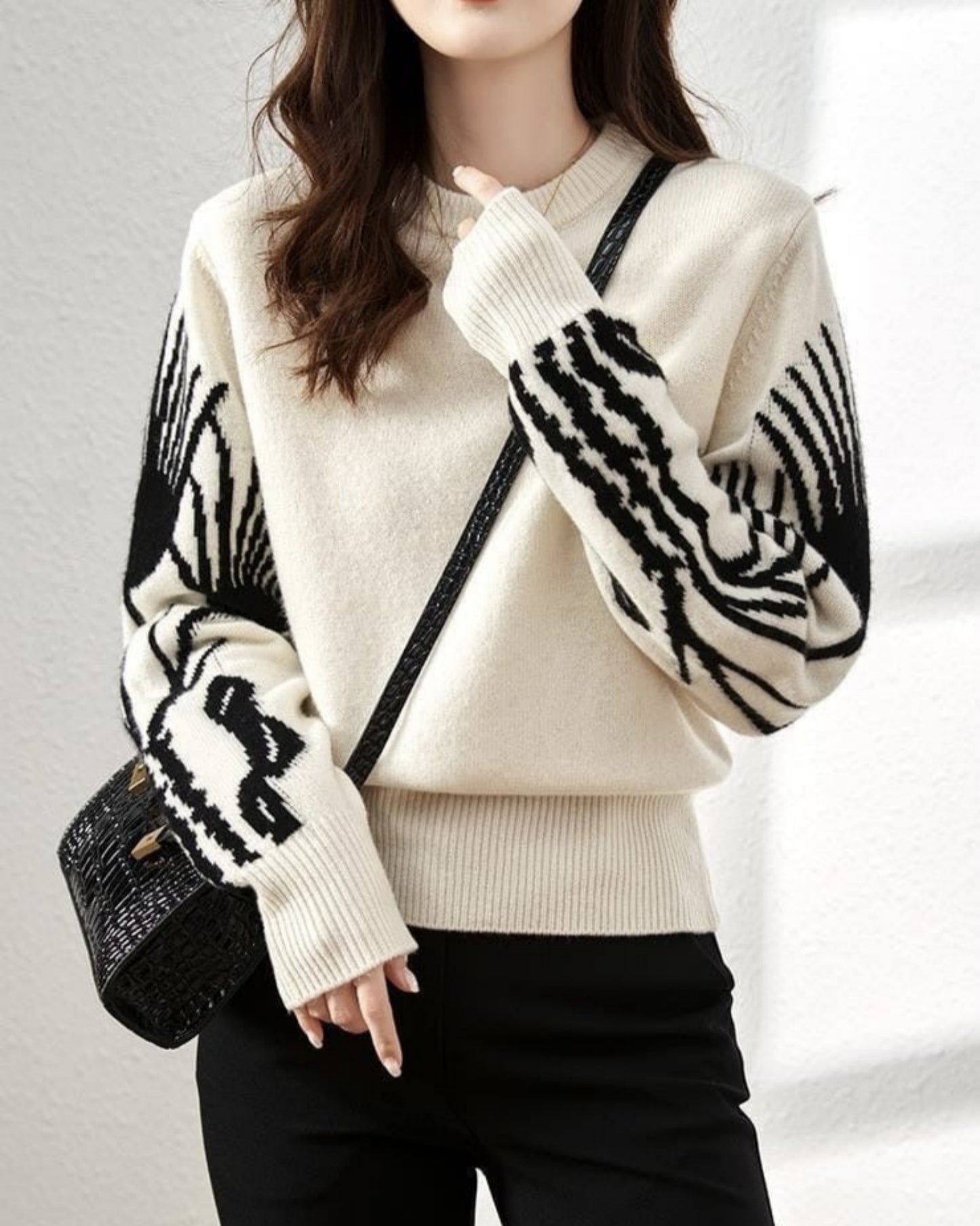 Abstract Contrast Sleeve Sweater