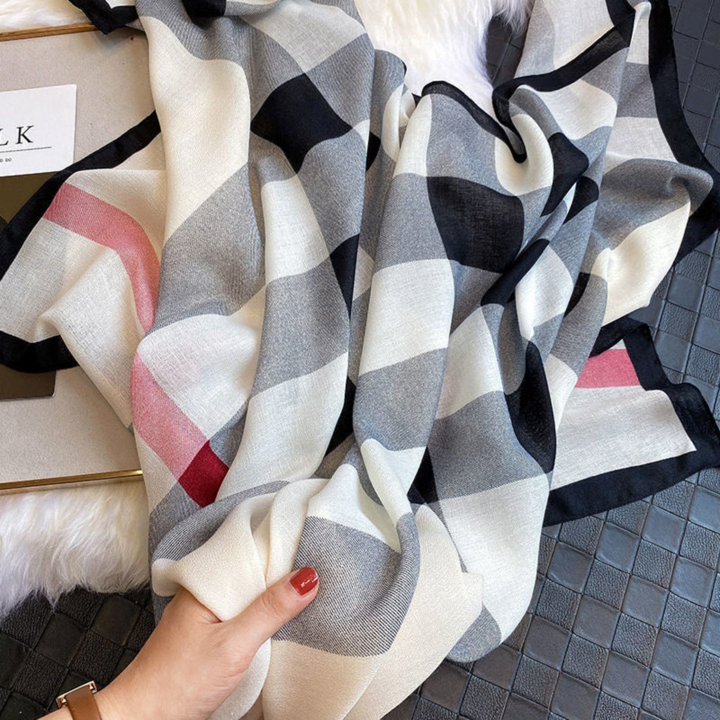 Meca Checked Scarf