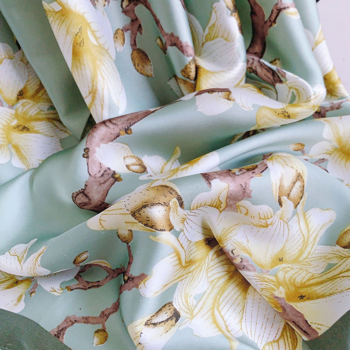 Sage Magnolia Bloom Stole