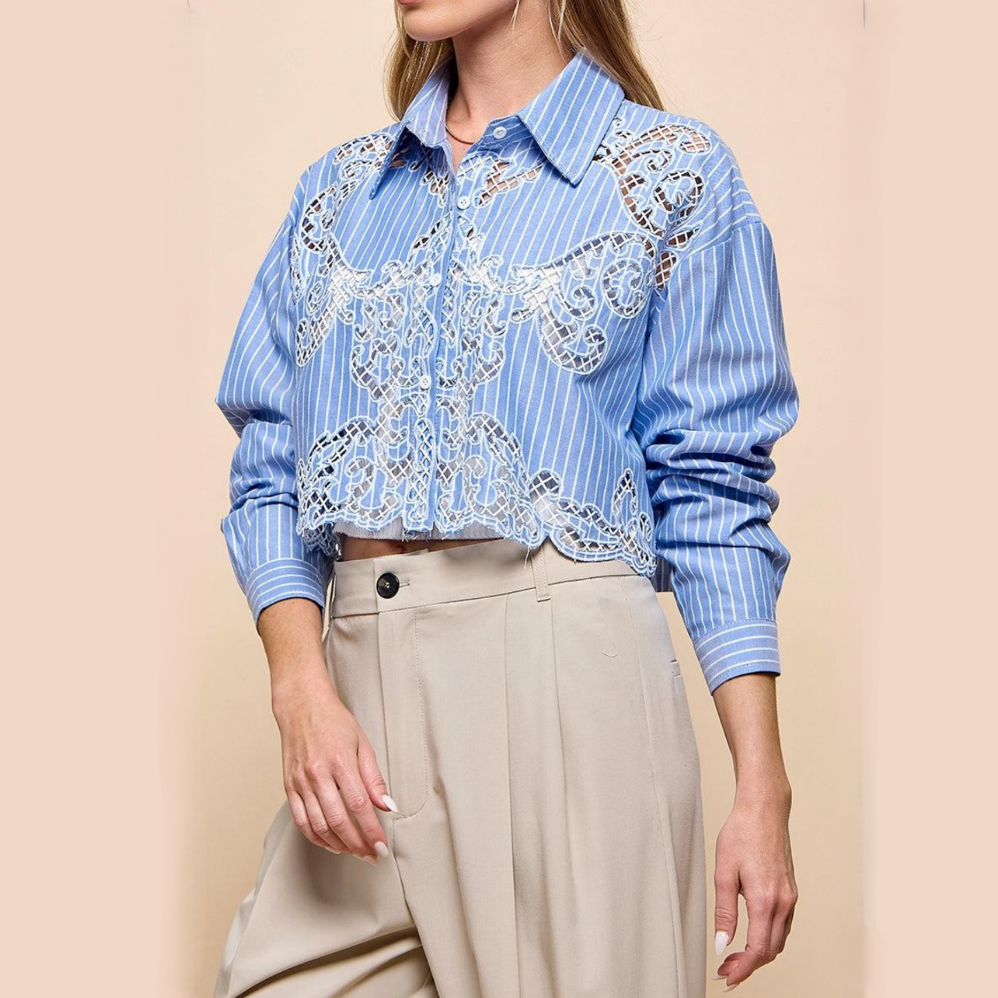 Flantis Striped Lacework Crop Shirt