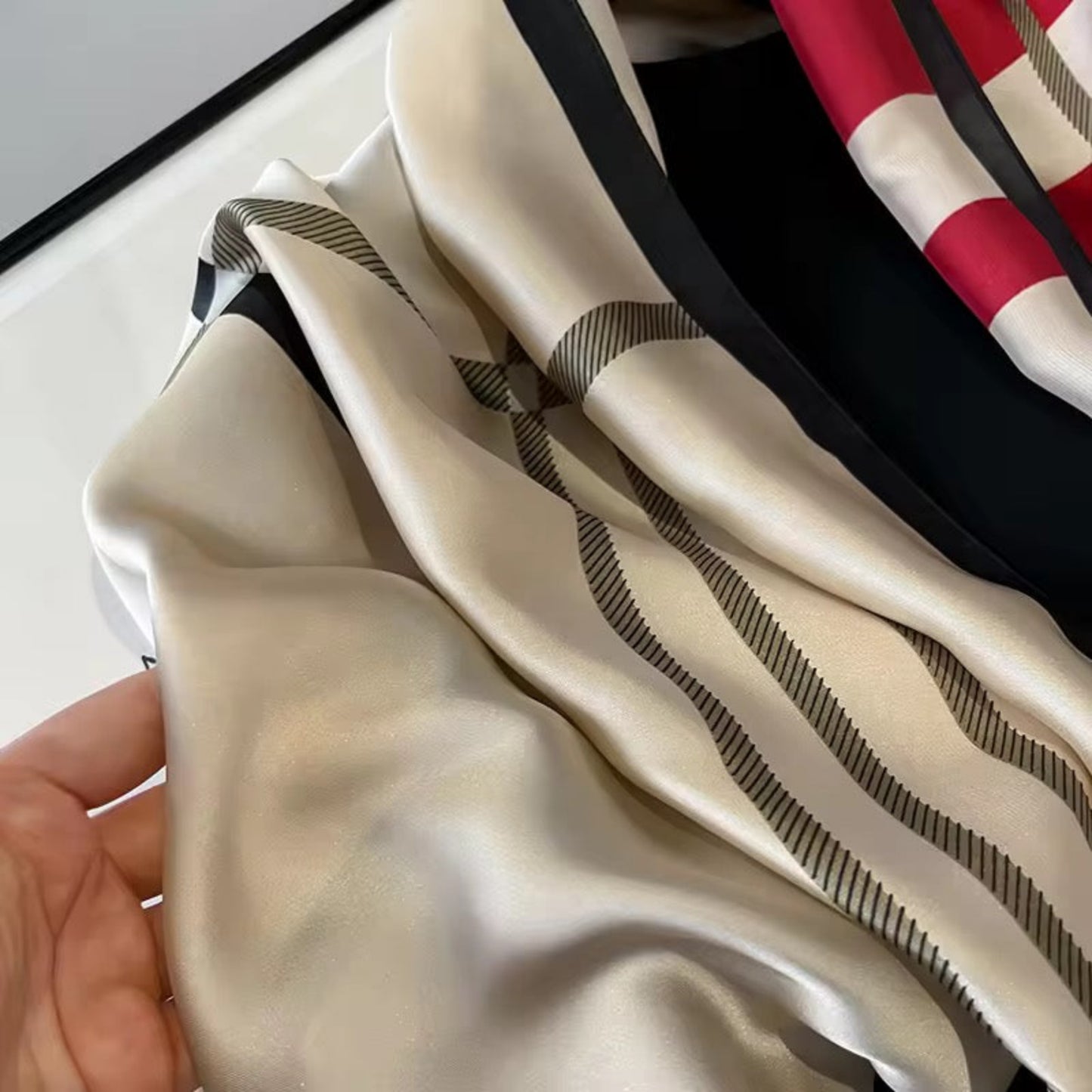 Metropolitan Plaid Luxe Scarf