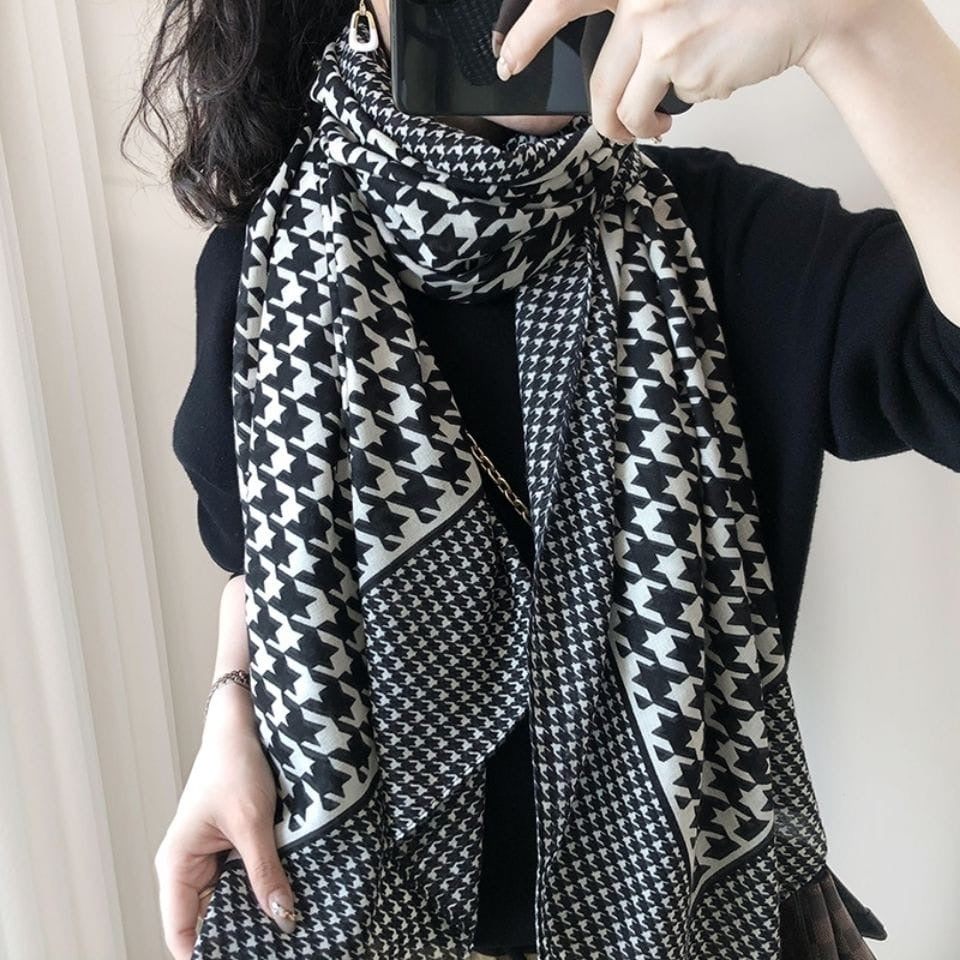 Jessica Opulent Geometric Scarf