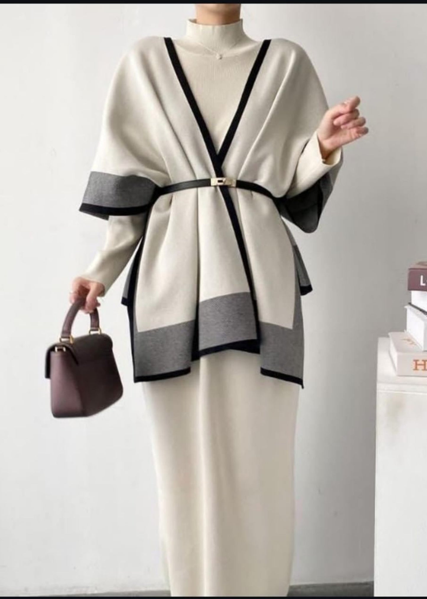 Boulve Statement Winter Dress With Stole