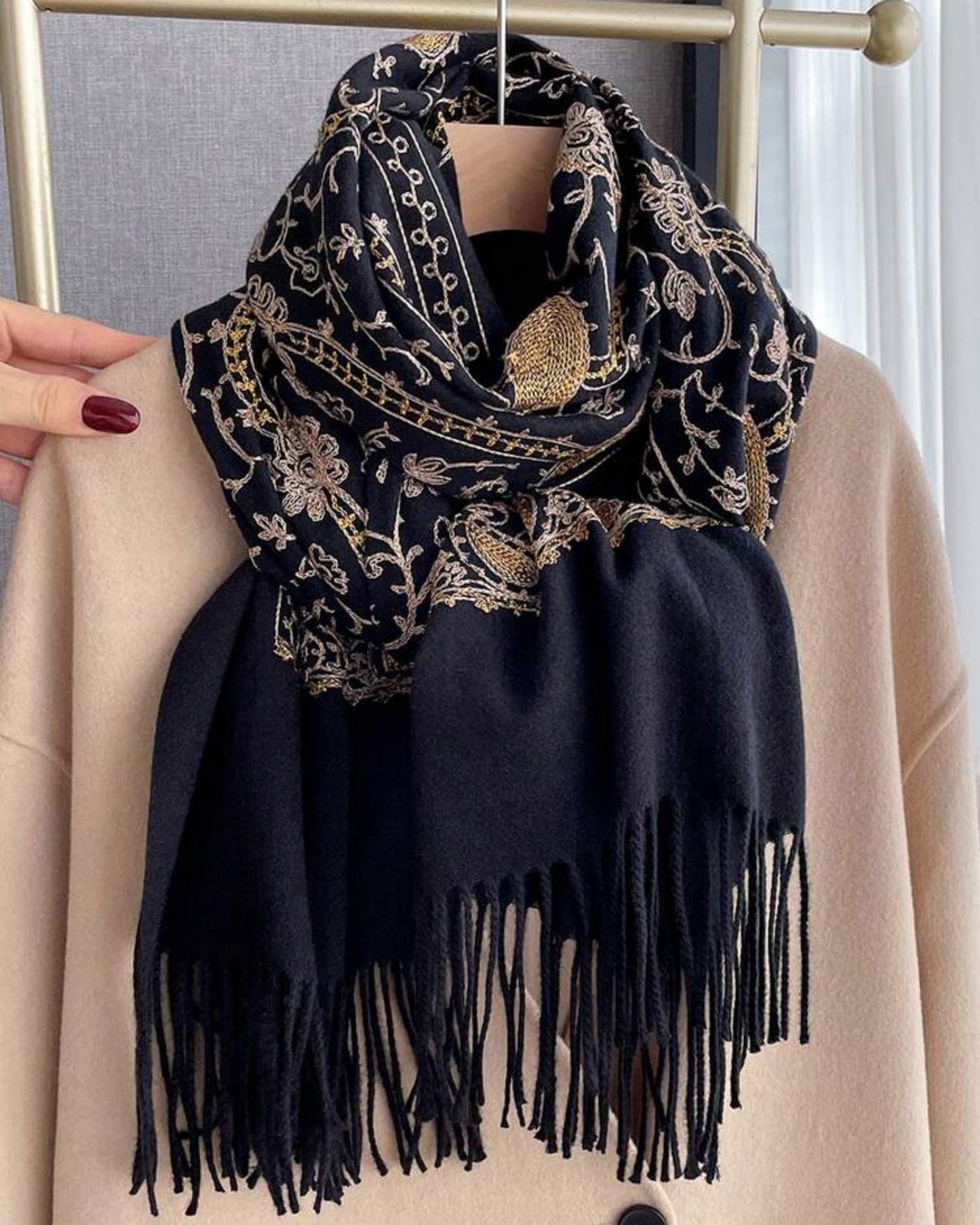 Regal Noir  Embroidered Winter Stole